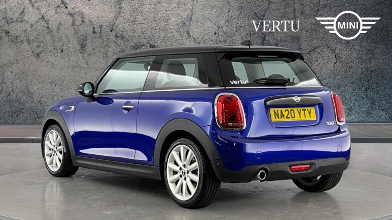 MINI Hatchback 1.5 Cooper Classic II 3dr [Comfort Pack] Petrol Hatchback